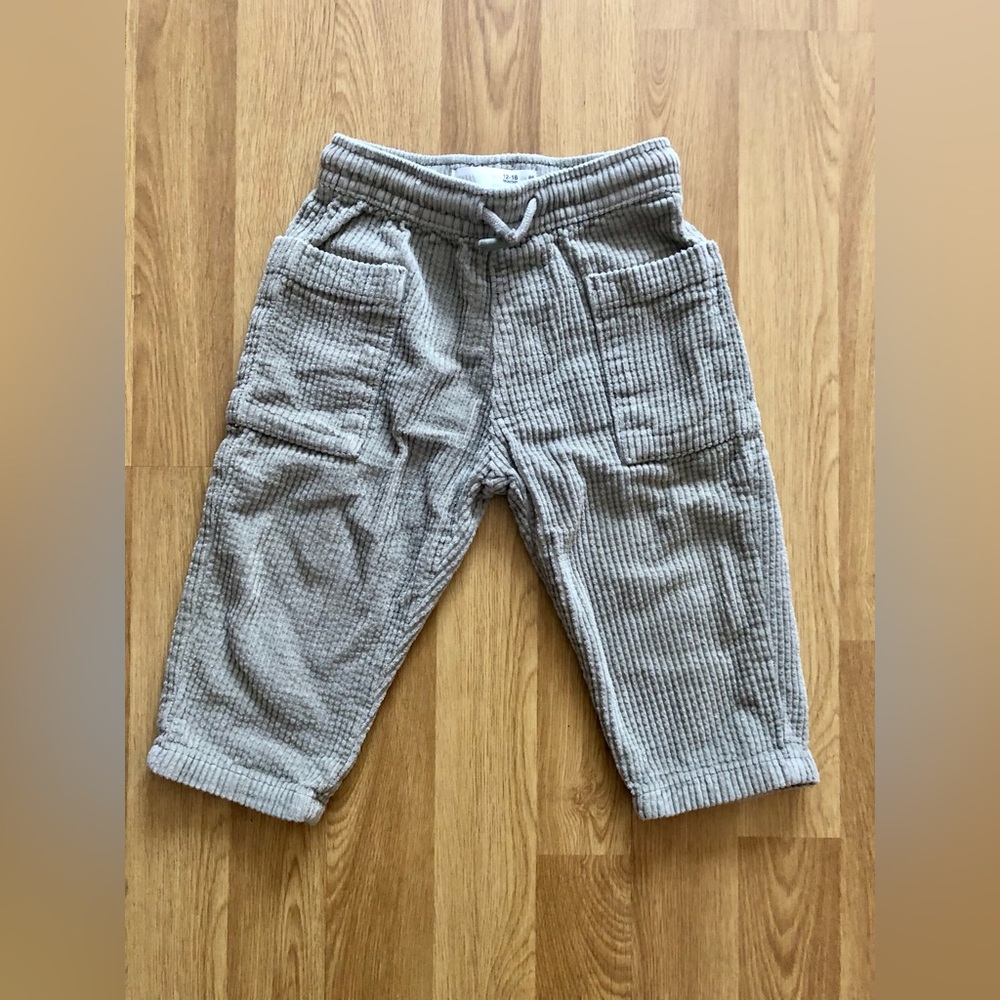 Size 12-18 months Toddler Zara cordurey pants